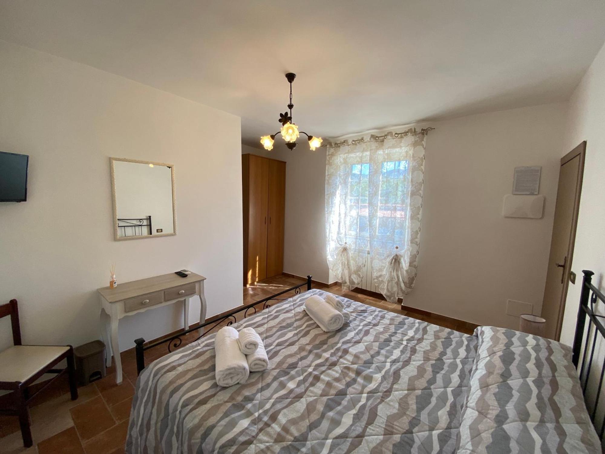 Bed and Breakfast La Casa Di Nonna Tella Lenola Exterior foto