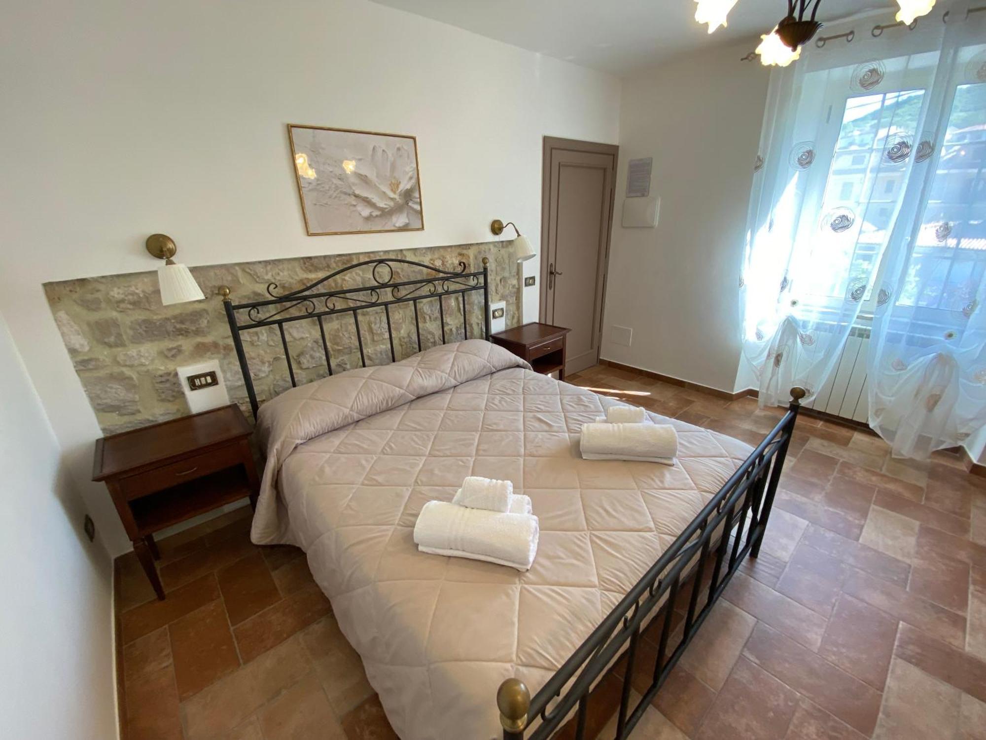 Bed and Breakfast La Casa Di Nonna Tella Lenola Exterior foto