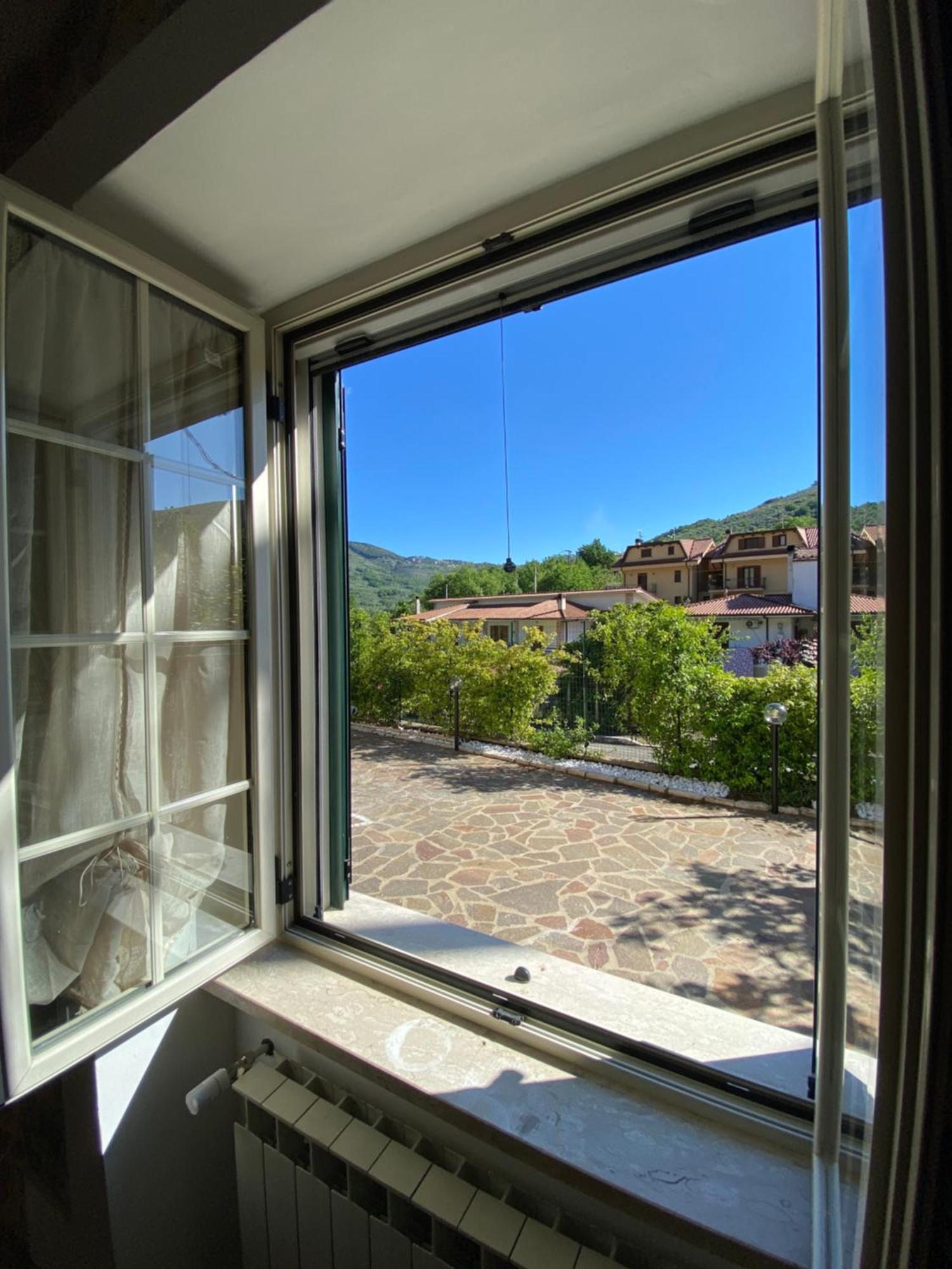 Bed and Breakfast La Casa Di Nonna Tella Lenola Exterior foto
